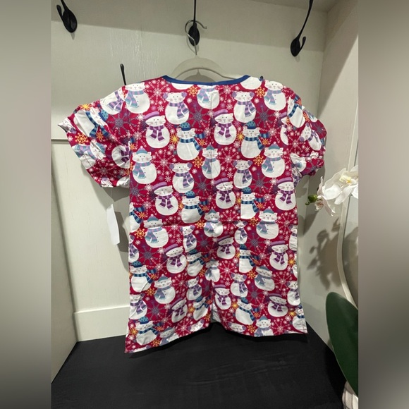Christmas Scrub Top - Picture 2 of 3